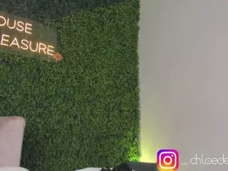 Chloe Dee's Live Sex Cam Show