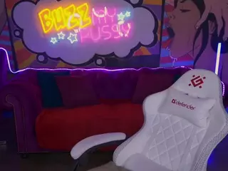 MiaBurka's Live Sex Cam Show
