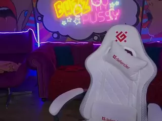 MiaBurka's Live Sex Cam Show