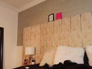  lia-thompson chat room