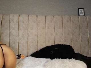 lia-thompson webcam