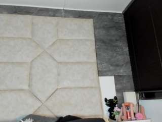 lia-thompson's CamSoda show and profile