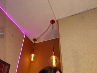 SamanthaaSutra live webcam show