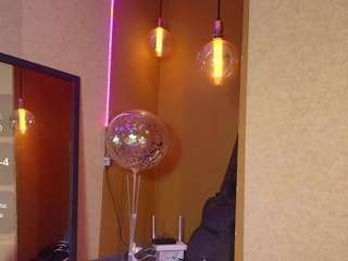 SamanthaaSutra live webcam show