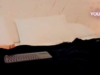 avalodge from CamSoda is Freechat