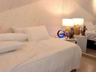 avalodge Sex Cam Show