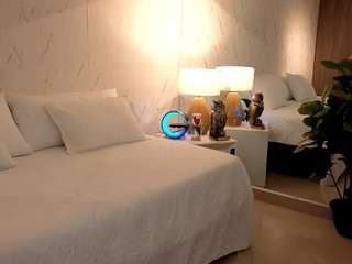 avalodge live webcam show