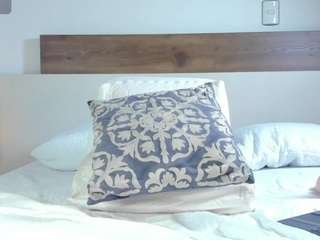 samy-guerraa webcam model