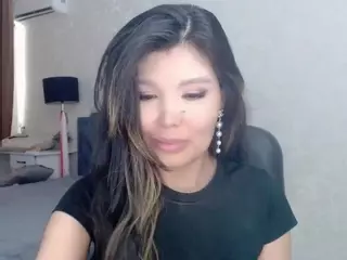 TomoLeen's Live Sex Cam Show