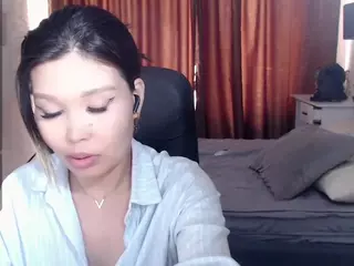 TomoLeen's Live Sex Cam Show