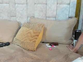 emily-86 webcam