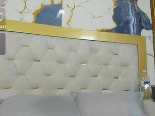 emily-86 webcam model