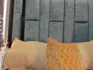 emily-86 Live Webcam on CamSoda