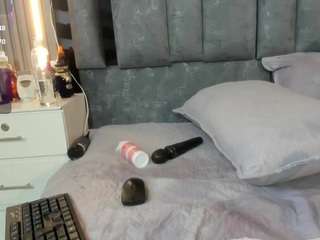 emily-86 webcam