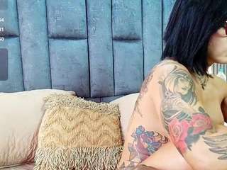 emily-86