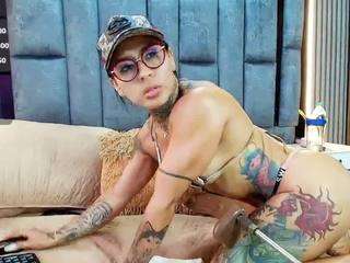 emily-86