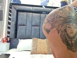 emily-86 Sex Cam Show