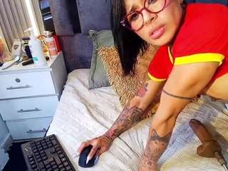 emily-86