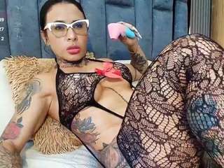 emily-86