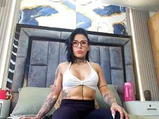 emily-86