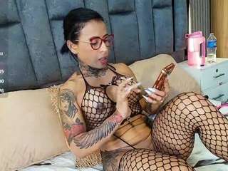 emily-86