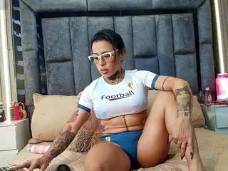 emily-86