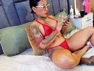 emily-86