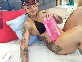emily-86