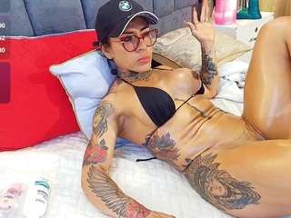 emily-86