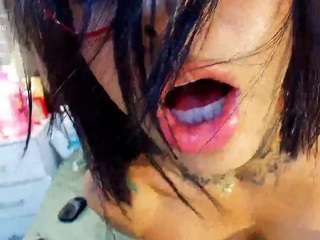 emily-86