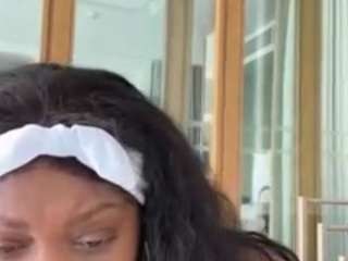 sexysagittarius1212's CamSoda show and profile