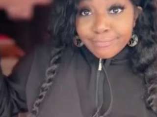 sexysagittarius1212's CamSoda show and profile