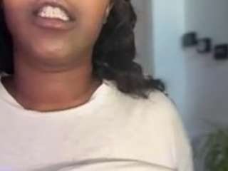 sexysagittarius1212's CamSoda show and profile