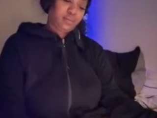 sexysagittarius1212 live cam profile