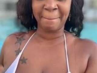 sexysagittarius1212 webcam