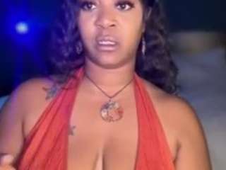 sexysagittarius1212's CamSoda show and profile