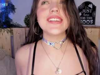 llanaa Live Webcam on CamSoda