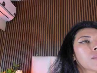 Nathali-Jones live cam preview