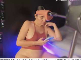 lilirouse's CamSoda show and profile