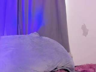 lilirouse's CamSoda show and profile