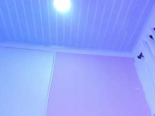 LILI live webcam show