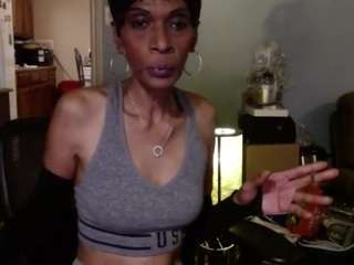 divathesnakecharmer's CamSoda show and profile