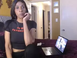 Divathesnakecharmer's Live Sex Cam Show