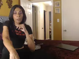 Divathesnakecharmer's Live Sex Cam Show