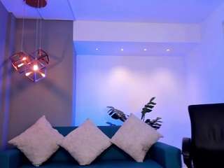  mia-taylors chat room