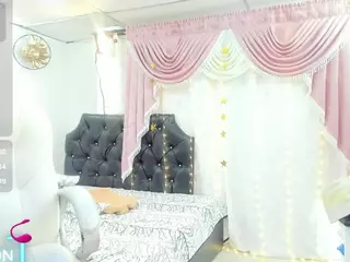 Chanel-Doll's Live Sex Cam Show