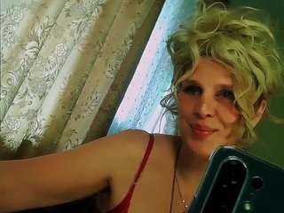 TsPostOphere live cam preview