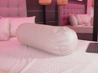 bellat-slatin Live Webcam on CamSoda