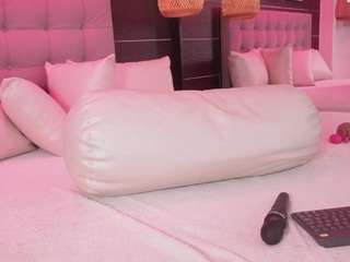 bellat-slatin Live Webcam on CamSoda