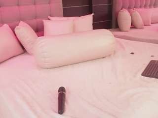bellat-slatin Live Webcam on CamSoda